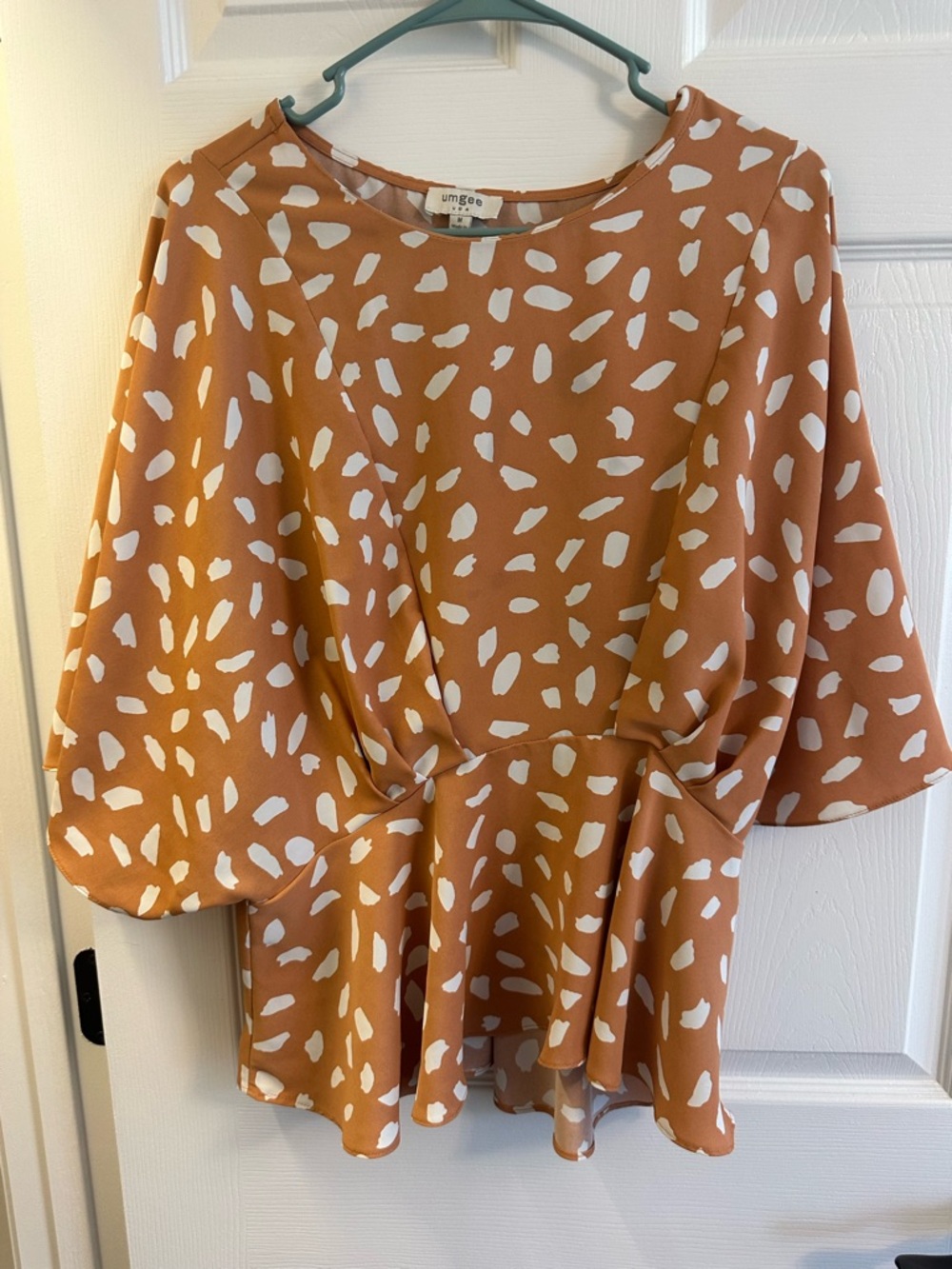 Umgee Rust & White Abstract Peplum Top